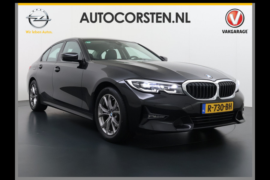 BMW 3-serie 320i 2.0T 184pk AUT-8 Navi-Pro Apple Carplay Android Bordherk. Sport Line Shadow-Line Sportstoel+ 1/2 Leer PDC-a+v Teleservice D HiFi+9speakers Drive-Assist LED Connected-Services LED Live Cockpit Pro Active guard DAB WiFi 1600kg trekvermogen