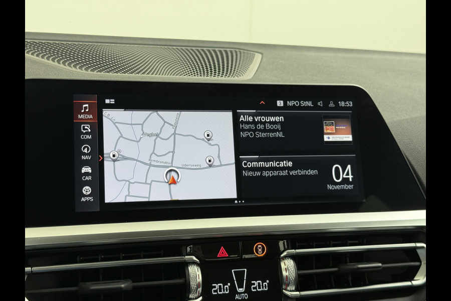 BMW 3-serie 320i 2.0T 184pk AUT-8 Navi-Pro Apple Carplay Android Bordherk. Sport Line Shadow-Line Sportstoel+ 1/2 Leer PDC-a+v Teleservice D HiFi+9speakers Drive-Assist LED Connected-Services LED Live Cockpit Pro Active guard DAB WiFi 1600kg trekvermogen