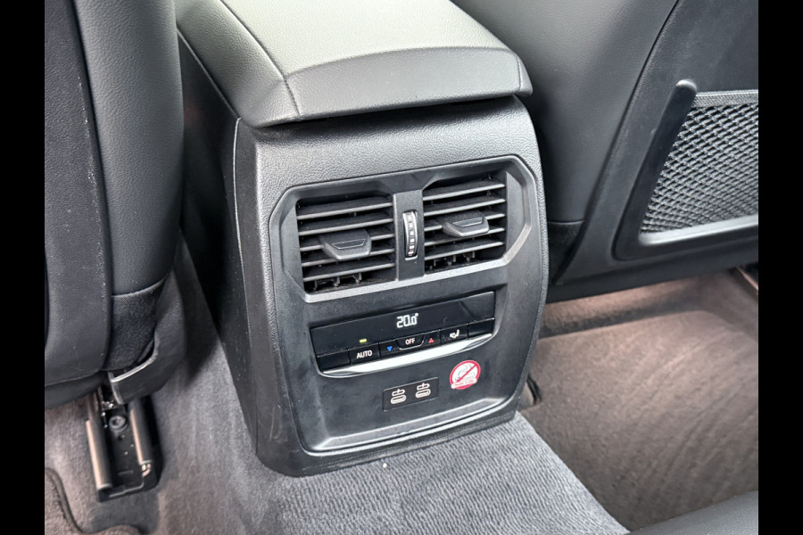 BMW 3-serie 320i 2.0T 184pk AUT-8 Navi-Pro Apple Carplay Android Bordherk. Sport Line Shadow-Line Sportstoel+ 1/2 Leer PDC-a+v Teleservice D HiFi+9speakers Drive-Assist LED Connected-Services LED Live Cockpit Pro Active guard DAB WiFi 1600kg trekvermogen