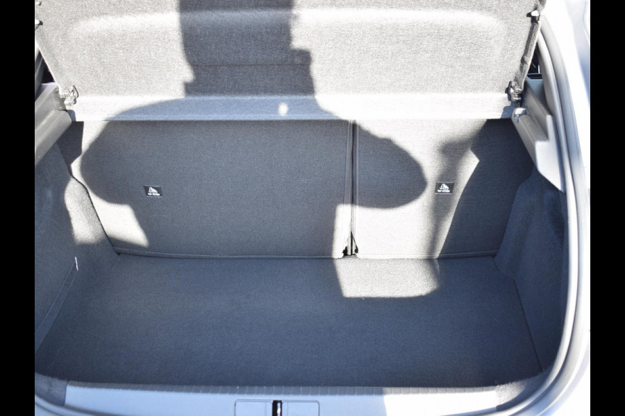 Peugeot 208 1.2 PureTech Allure Pack 100 PK | STOELVERWARMING | CLIMATE CONTROL | APPLE CARPLAY | PARKEERSENSOREN MET CAMERA | 14.486 KM