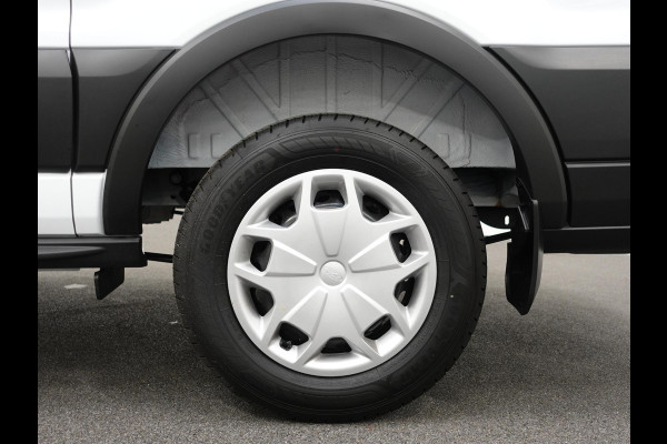 Ford Transit 130pk 2.0 L2H2 Trend Automaat Airco Navi Cruise Automaat Airco Navi Bluetooth Camera V+A DAB+ Cruise