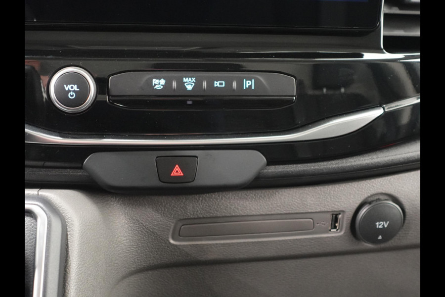 Ford Transit 130pk 2.0 L2H2 Trend Automaat Airco Navi Cruise Automaat Airco Navi Bluetooth Camera V+A DAB+ Cruise