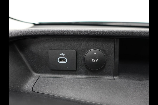 Ford Transit 130pk 2.0 L2H2 Trend Automaat Airco Navi Cruise Automaat Airco Navi Bluetooth Camera V+A DAB+ Cruise