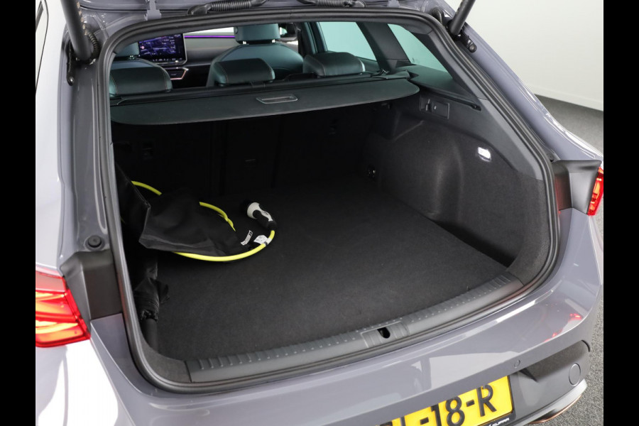 CUPRA Leon Sportstourer 1.5 TSI e-Hybrid Business 204PK | Trekhaak | Sennheiser | Intelligent Drive | 19 inch |