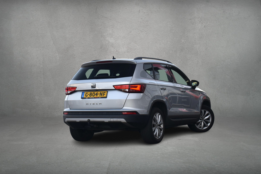 Seat Ateca 1.0 EcoTSI Style Business Intense | Trekhaak | Apple CarPlay | Camera | Climate