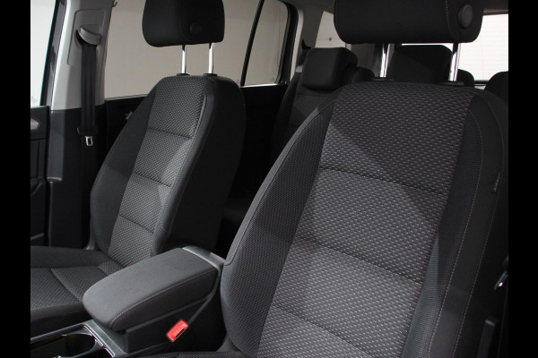 Volkswagen Touran 1.5 TSI DSG Comfortline 7p Navigatie Apple Carplay/Android Auto Parkeersensoren Adaptive Cruise Control Stoelverwarming Climate Control