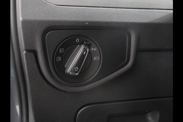 Volkswagen Touran 1.5 TSI DSG Comfortline 7p Navigatie Apple Carplay/Android Auto Parkeersensoren Adaptive Cruise Control Stoelverwarming Climate Control