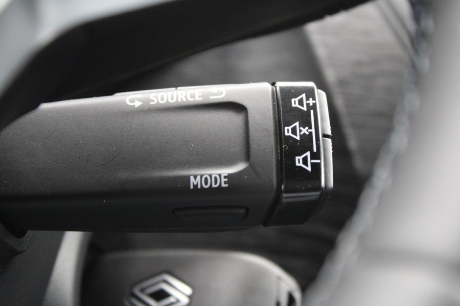 Renault Trafic 2.0 Blue dCi 130 T29 L2H1 Advance DC 130pk - Trekhaak - LED - Cruise - Carplay - Camera - Lane - Rijklaar