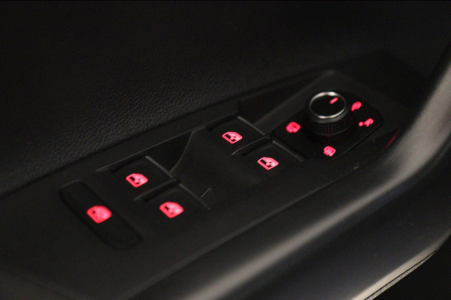 Volkswagen Polo 2.0 TSI GTI PANO/CARPLAY/CAM/SFEERVER/BLINDESPOT/VOL