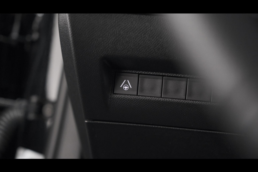 Peugeot 2008 PureTech 130 EAT8 GT | Trekhaak | 360 Camera | Adaptieve Cruise Control | Apple Carplay