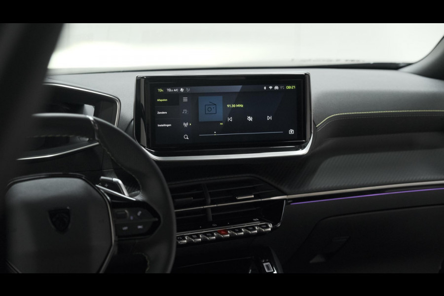 Peugeot 2008 PureTech 130 EAT8 GT | Trekhaak | 360 Camera | Adaptieve Cruise Control | Apple Carplay