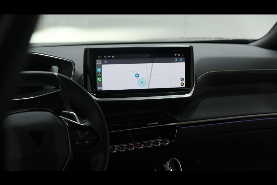 Peugeot 2008 PureTech 130 EAT8 GT | Trekhaak | 360 Camera | Adaptieve Cruise Control | Apple Carplay