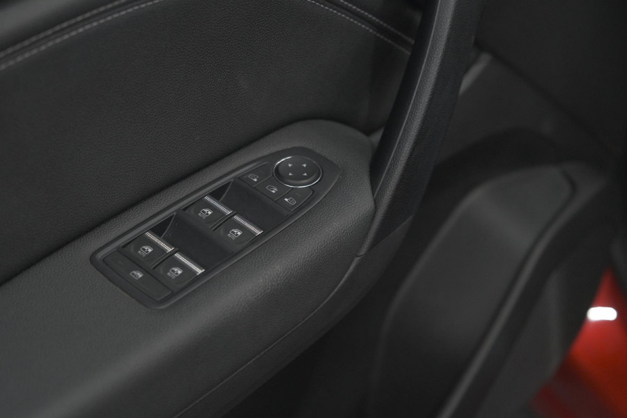 Renault Captur TCe 90 Techno | 360 Camera | 9.3 Inch Grootscherm | Apple Carplay | Navigatie