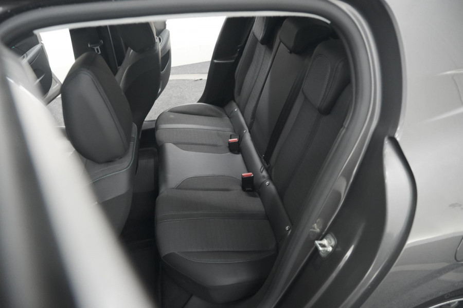 Peugeot 208 PureTech 100 EAT8 Allure Pack | Camera | Apple Carplay | Parkeersensoren