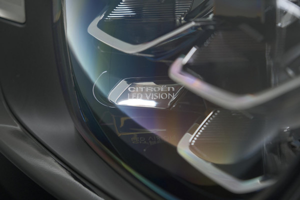 Citroën C3 PureTech 110 EAT6 Max | Apple Carplay | Parkeersensoren | Climate Control | 16 Inch Lichtmetalen Velgen