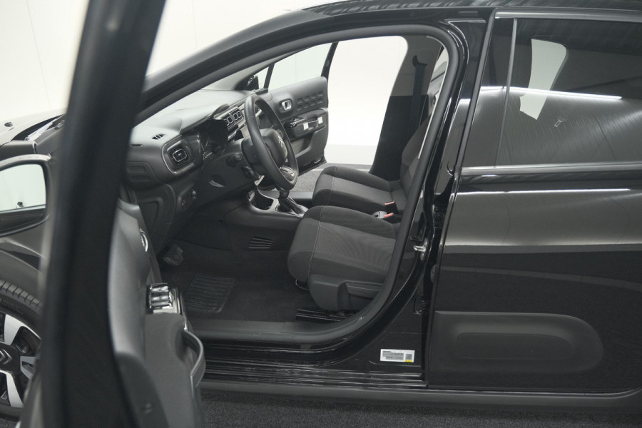 Citroën C3 PureTech 110 EAT6 Max | Apple Carplay | Parkeersensoren | Climate Control | 16 Inch Lichtmetalen Velgen