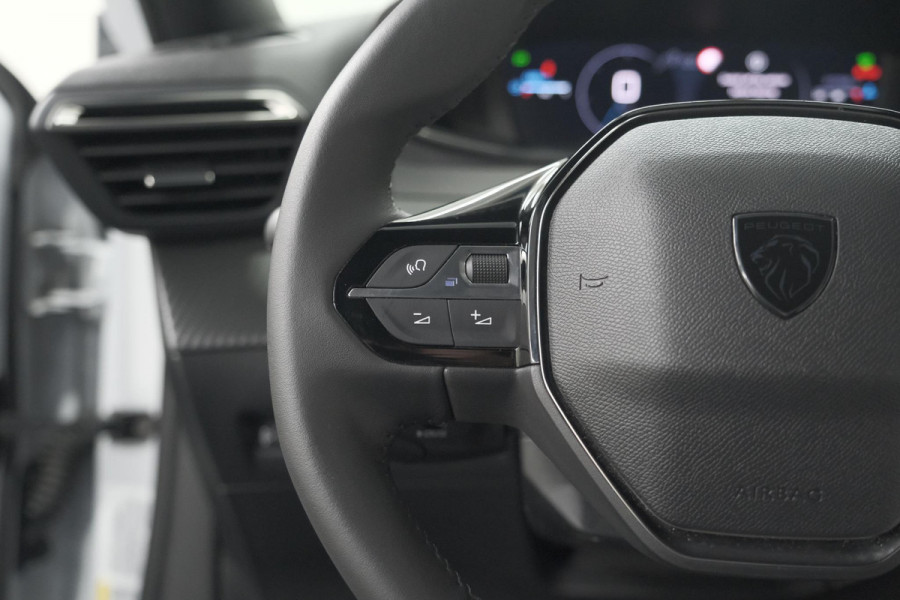 Peugeot 2008 PureTech 100 Allure | Camera | Navigatie | Parkeersensoren | Apple Carplay