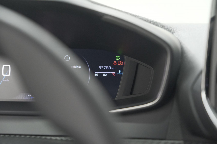 Peugeot 2008 PureTech 100 Allure | Camera | Navigatie | Parkeersensoren | Apple Carplay