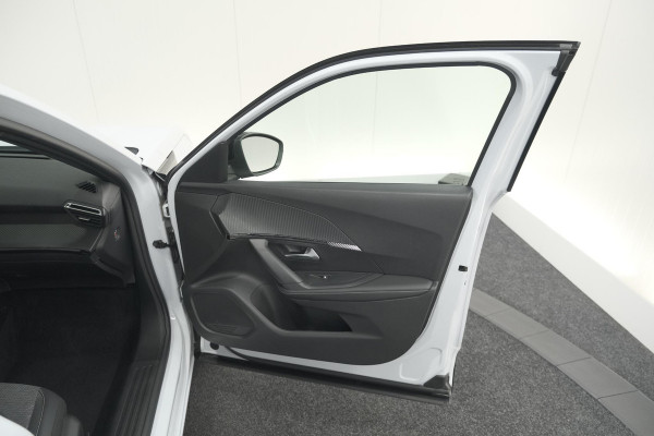 Peugeot 2008 PureTech 100 Allure | Camera | Navigatie | Parkeersensoren | Apple Carplay