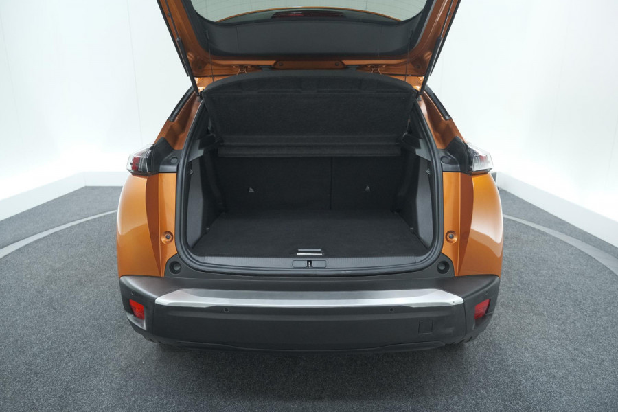 Peugeot e-2008 EV Allure Pack 50 kWh | 3 Fase Laadfunctie | Parkeersensoren | Apple Carplay | Climate Control
