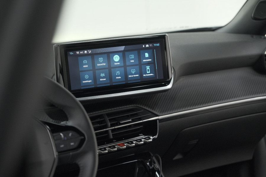 Peugeot 2008 PureTech 100 Allure | Camera | Navigatie | Parkeersensoren | Apple Carplay