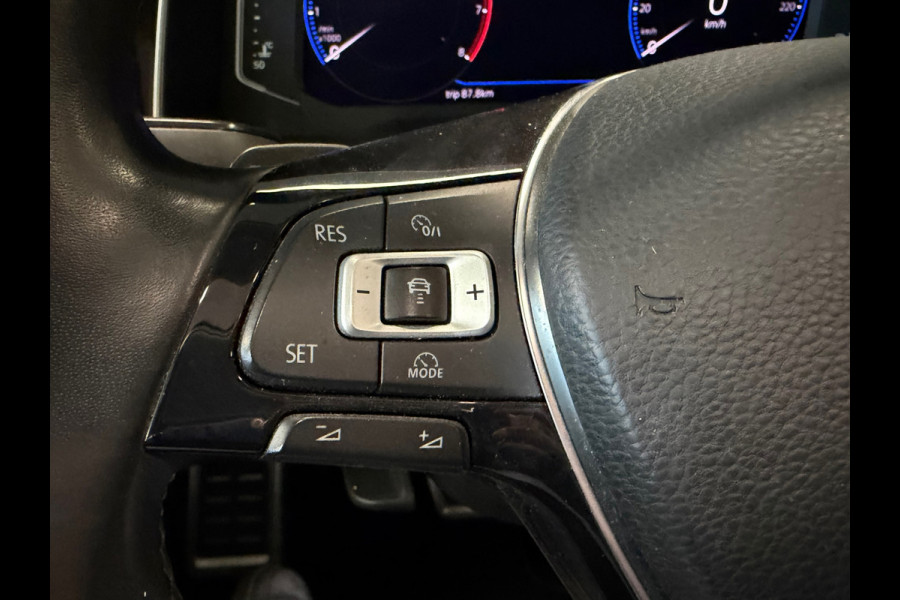 Volkswagen Polo 1.0 TSI Highline Business R AUT. PANORAMADAK CAMERA PARKEERSENSOREN VOOR EN ACHTER ADAPTIEVE CRUISE CONTROL