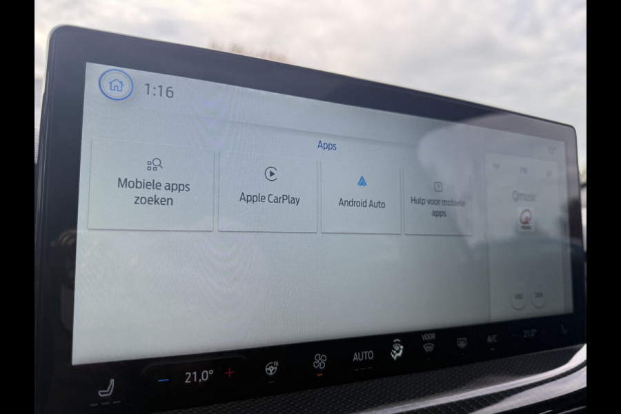 Ford FOCUS Wagon 1.0 EcoBoost Hybrid ST Line X 155pk | Trekhaak afneembaar | Panoramadak | Bang&Olufsen | Adaptive cruise control | Winter Pack | All season banden | Camera