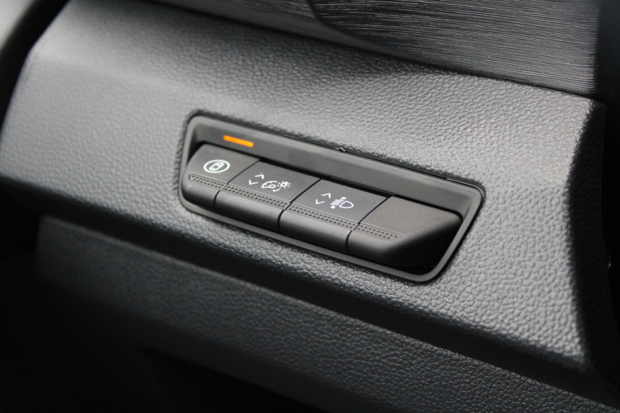 Renault Trafic 2.0 Blue dCi 130 T29 L2H1 Advance DC 130pk - Trekhaak - LED - Cruise - Carplay - Camera - Lane - Rijklaar