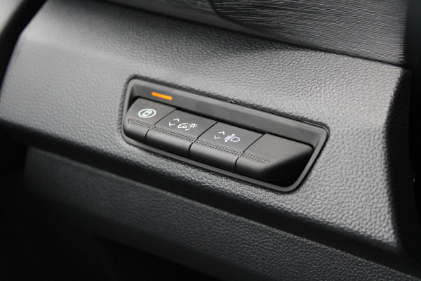 Renault Trafic 2.0 Blue dCi 130 T29 L2H1 Advance DC 130pk - Trekhaak - LED - Cruise - Carplay - Camera - Lane - Rijklaar