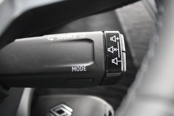 Renault Trafic 2.0 Blue dCi 130 T29 L2H1 Advance DC 130pk - Trekhaak - LED - Cruise - Carplay - Camera - Lane - Rijklaar