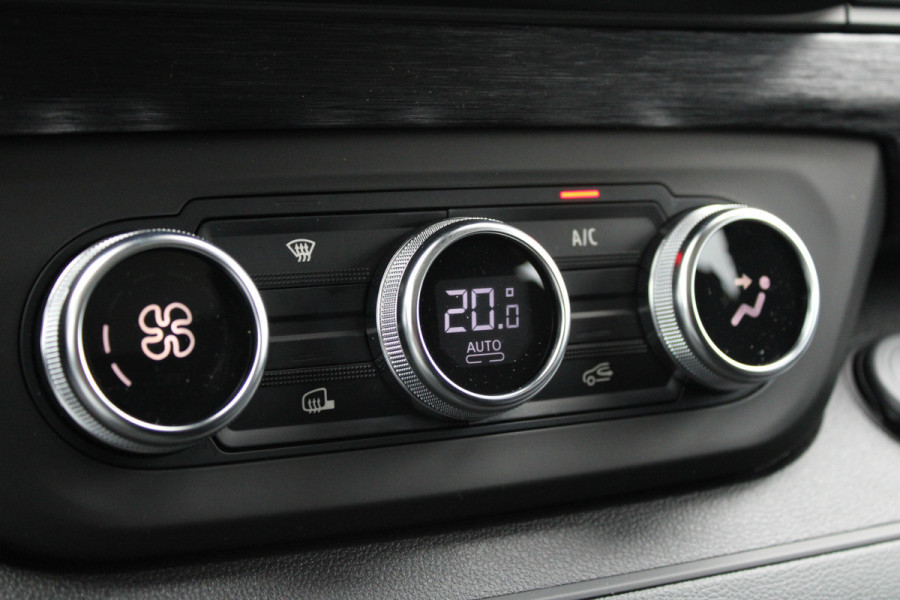 Renault Trafic 2.0 Blue dCi 130 T29 L2H1 Advance DC 130pk - Trekhaak - LED - Cruise - Carplay - Camera - Lane - Rijklaar