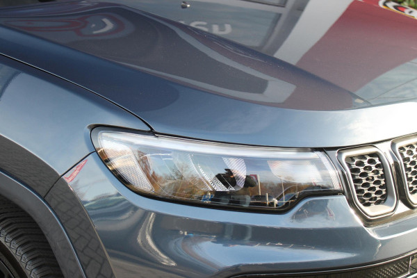 Jeep Compass 4xe 240PK Plug-in Hybrid ELECTRIC S | PANORAMSICH SCHUIF/KANTEL DAK | STOEL/STUUR VERWARMING | ALL SEASON BANDEN | 19" LICHTMETALEN VELGEN "GLOSSY BLACK" | ELEKTRISCH BEDIENBARE BESTUURDERSSTOEL | LEDEREN BEKLEDING | ADAPTIVE CRUISE CONTROL | NAVIGATIE | DRAADLOZE APPLE CARPLAY/ANDROID AUTO | DRAADLOZE TELEFOONLADER | DAB+ RADIO | ELEKTRISCH BEDIENBARE ACHTERKLEP | ACHTERUITRIJ CAMERA | KEYLESS ENTRY/START |