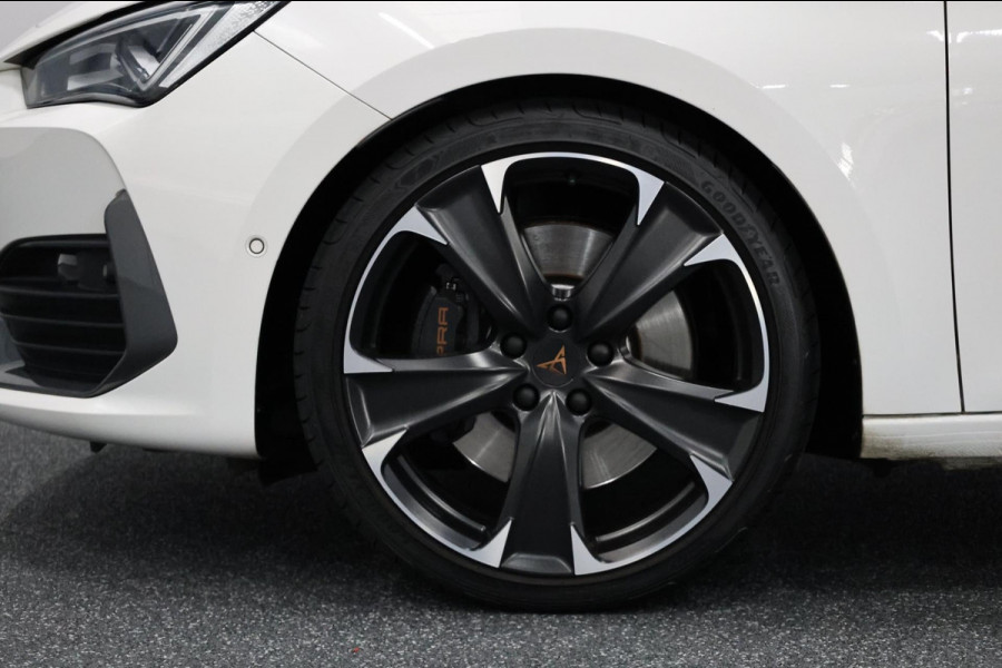 CUPRA Leon 2.0 TSI VZ 300+PK LED/VIRTUAL/SFEER/PANO/HALF LEER+S.VERWARMING/19"/CAM/ACC/ECC/12 MDN GARANTIE!