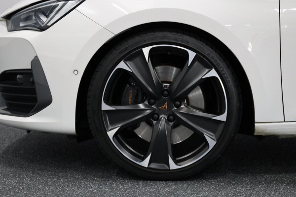 CUPRA Leon 2.0 TSI VZ 300+PK LED/VIRTUAL/SFEER/PANO/HALF LEER+S.VERWARMING/19"/CAM/ACC/ECC/12 MDN GARANTIE!