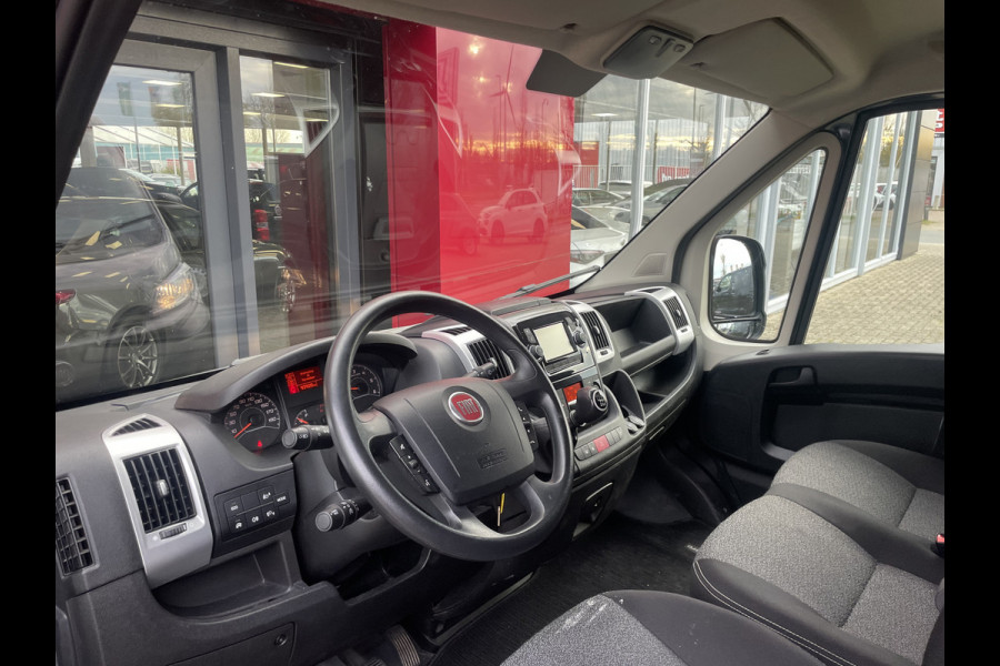 Fiat Ducato 30 2.3 MultiJet L1H1 | Trekhaak | Imperial | Climate control | Navigatie
