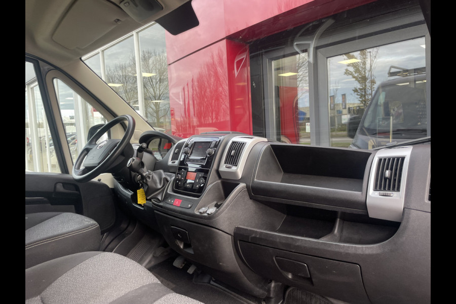 Fiat Ducato 30 2.3 MultiJet L1H1 | Trekhaak | Imperial | Climate control | Navigatie