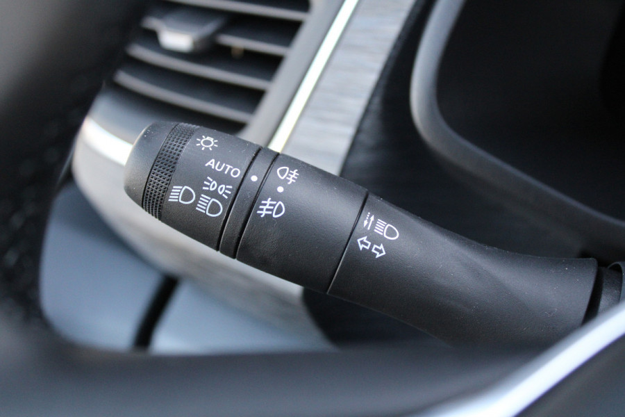 Renault Trafic 2.0 Blue dCi 170pk T29 L2H1 Extra DC - 2x Schuifdeur - Carplay - LED - Blind Spot - Navigatie - Camera - Trekhaak - Stoelverwarm