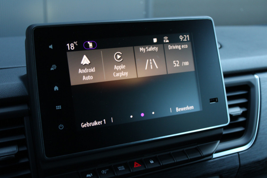 Renault Trafic 2.0 Blue dCi 170pk T29 L2H1 Extra DC - 2x Schuifdeur - Carplay - LED - Blind Spot - Navigatie - Camera - Trekhaak - Stoelverwarm