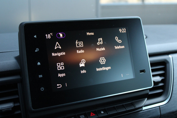 Renault Trafic 2.0 Blue dCi 170pk T29 L2H1 Extra DC - 2x Schuifdeur - Carplay - LED - Blind Spot - Navigatie - Camera - Trekhaak - Stoelverwarm