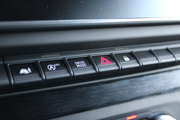 Renault Trafic 2.0 Blue dCi 170pk T29 L2H1 Extra DC - 2x Schuifdeur - Carplay - LED - Blind Spot - Navigatie - Camera - Trekhaak - Stoelverwarm