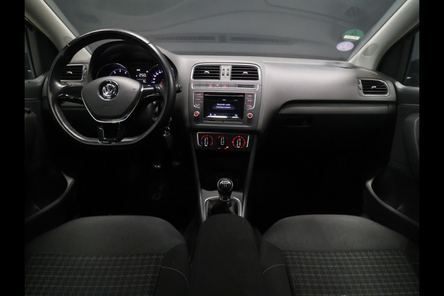 Volkswagen Polo 1.2 TSI Highline [BLUETOOTH, AIRCO, RADIO, CD-SPELER, ELEKTRISCHE RAMEN V+A, NIEUWSTAAT]