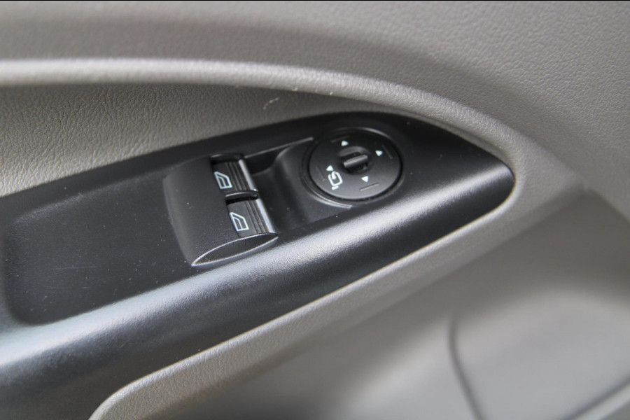 Ford Transit Connect 1.5 EcoBlue L1 Limited / Automaat / Camera / Trekhaak / BOM VOL!