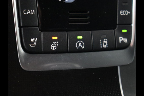 Volvo V60 2.0 T4 R Design | Stoel & stuurverwarming | Adaptive cruise | Trekhaak | Bi-Xenon | Camera | Achterbankverwarming | Keyless | Navigatie | Parkeerhulp | Bluetooth | Climate control