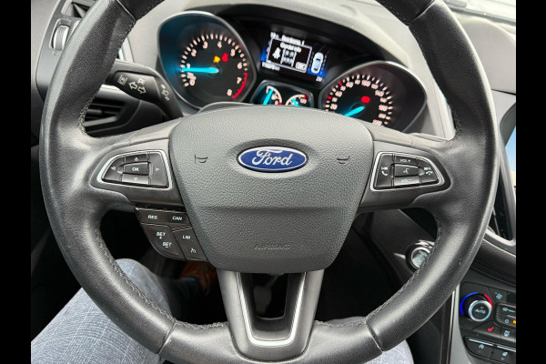 Ford Kuga 1.5 EcoBoost Titanium 150pk Trekhaak | Xenon Koplampen | Dodehoeksensoren | Achteruitrijcamera | Stoelverwarming