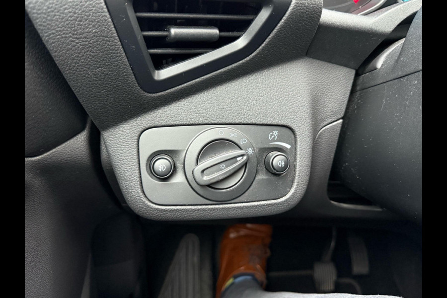 Ford Kuga 1.5 EcoBoost Titanium 150pk Trekhaak | Xenon Koplampen | Dodehoeksensoren | Achteruitrijcamera | Stoelverwarming