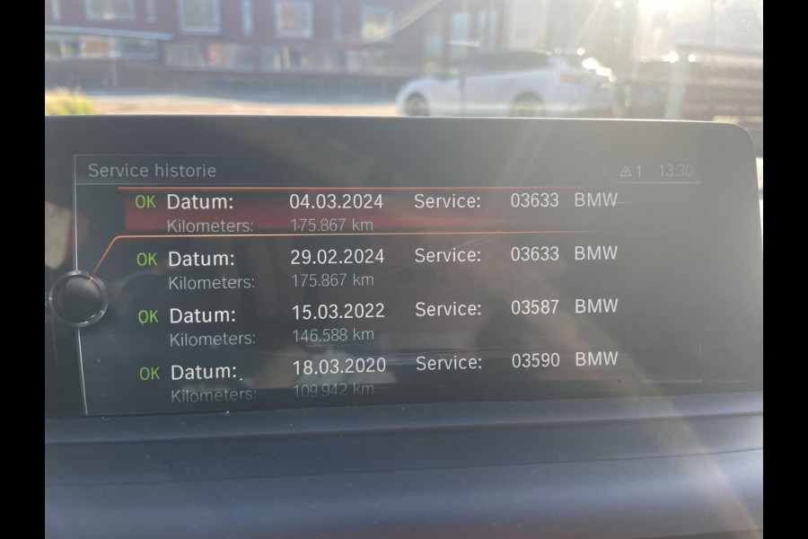 BMW 1-serie 118d High Executive Automaat | Navigatie | Leder | Stoelverwarming |