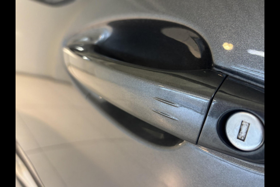 Peugeot 5008 1.2 PureTech Allure Automaat | Navigatie | Achteruitrijcamera