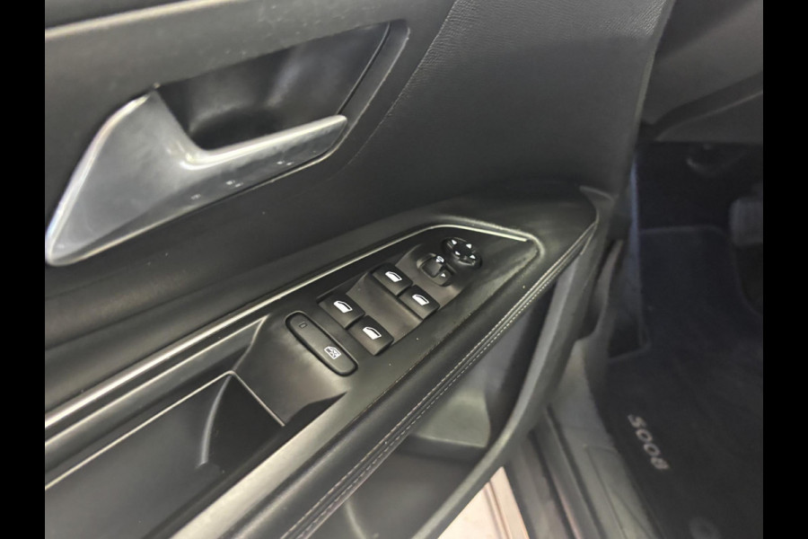 Peugeot 5008 1.2 PureTech Allure Automaat | Navigatie | Achteruitrijcamera