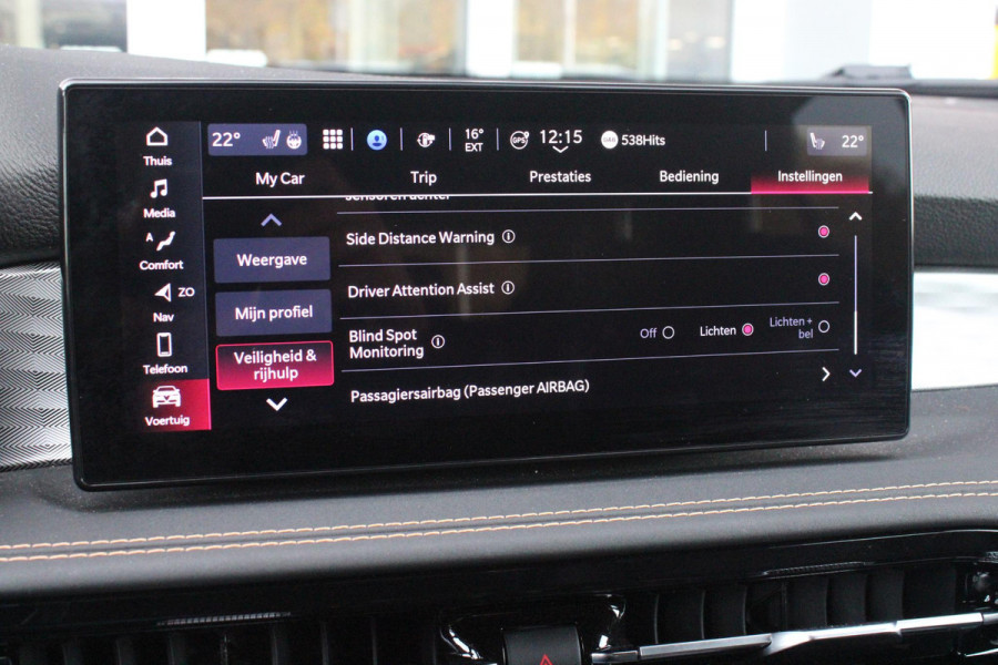 Alfa Romeo Tonale 1.5T 160PK Hybrid VELOCE | PANORAMISCH SCHUIF/KANTEL DAK | PREMIUM PACK: LEDEREN BEKLEDING/GEVENTILEERDE VOORSTOELEN/4-VOUDIG ELEKTRISCH VERSTELBARE LENDESTEUN VOORSTOELEN/HOOGGLANS ZWARTE RAAMOMLIJSTING/AMBIENT LIGHTING | TECHNOLOGY PACK: PARKEERWAARSCHUWING VOOR EN ACHTER/360° CAMERA/AUTOMATISCH INPARKEREN/ AUTONOMOUS DRIVING LEVEL 2: ADAPTIVE CRUISE CONTROL/LANE CENTERING ASSIST/TRAFFIC JAM ASSIST DODEHOEK DETECTIE AUTOMATISCH DIMMENDE BUITENSPIEGELS ELEKTRISCH BEDIENBARE ACHTERKLEP | WINTERPACK: STOELVERWARMING VOOR/STUURVERWARMING/VERWARMBARE RUITENSPROEIERS | HAR