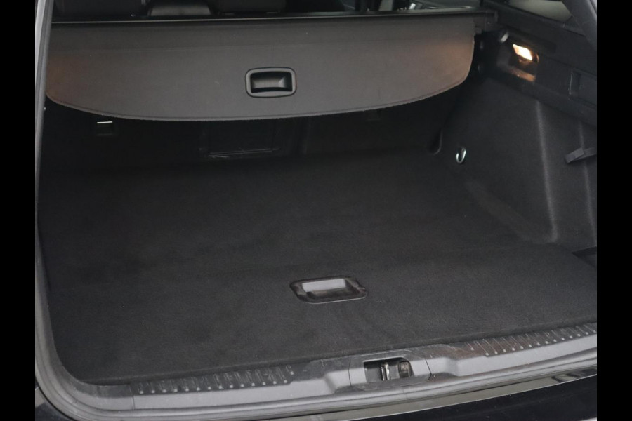 Ford Focus 1.5 EcoBoost ST Line X | Adaptive cruise | Camera | Carplay | Digital Cockpit | Climate control | Parkeerhulp | Full LED | Keyless